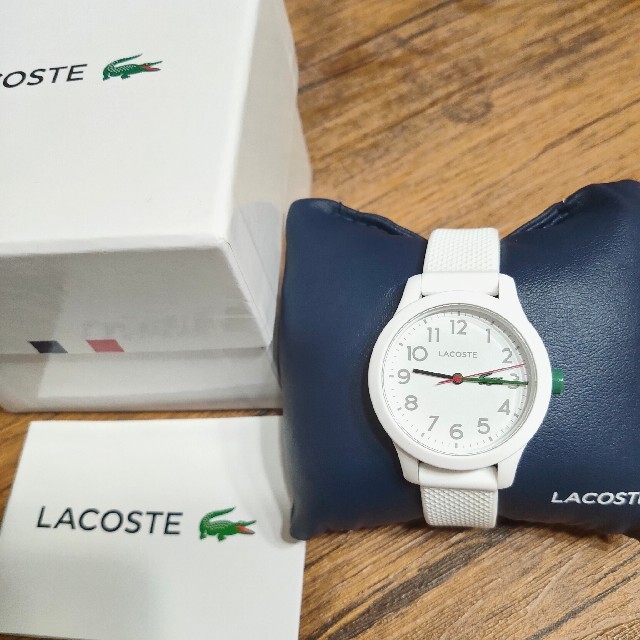 LACOSTE(ラコステ)のLACOSTE　ラバーウォッチ　時計 レディースのファッション小物(腕時計)の商品写真