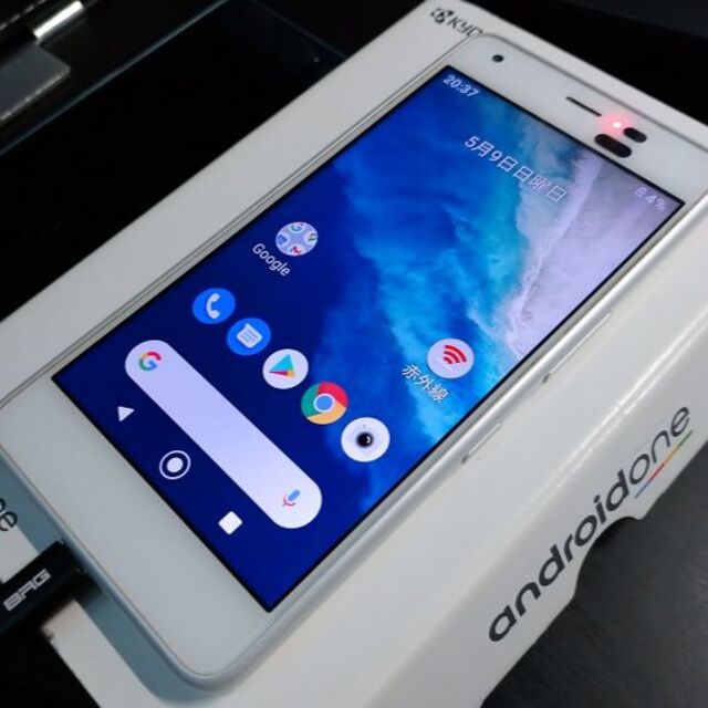 KYOCERA androidone S4 SIMロック解除済 ワイモバイル スマホ/家電/カメラのスマートフォン/携帯電話(スマートフォン本体)の商品写真