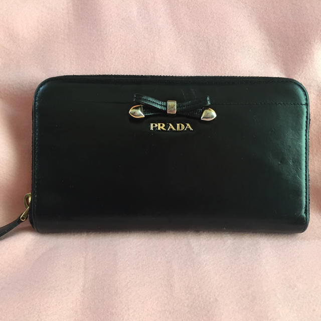 PRADA☆長財布☆ラウンドファスナー