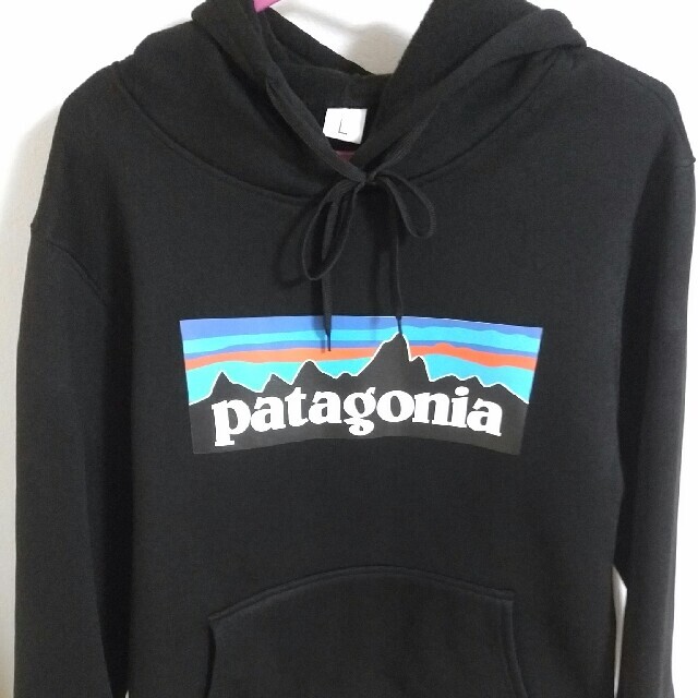 Patagonia 風　パーカー　ブラック　パタゴニア　 レディースのトップス(パーカー)の商品写真