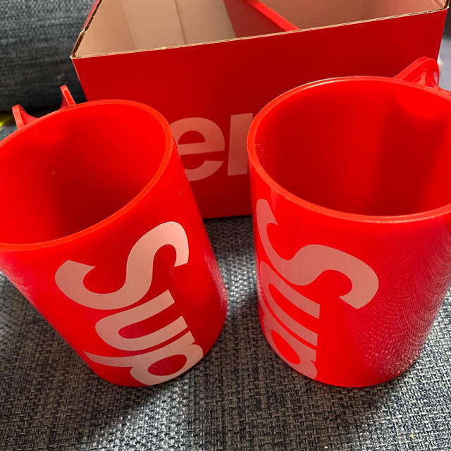 Supreme(シュプリーム)のあっつ様専用！Supreme Heller Mugs マグカップ インテリア/住まい/日用品のキッチン/食器(グラス/カップ)の商品写真