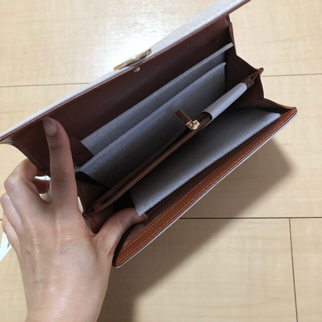 しまむら(シマムラ)のしまむら　MUMU クロコ型押し長財布　 レディースのファッション小物(財布)の商品写真