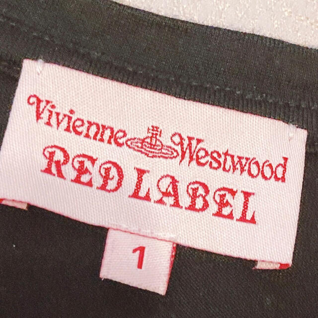 Vivienne Westwood(ヴィヴィアンウエストウッド)の値下げ中！24時間以内発送！！美品　人気　ヴィヴィアン　 カットソー　 レディースのトップス(Tシャツ(長袖/七分))の商品写真