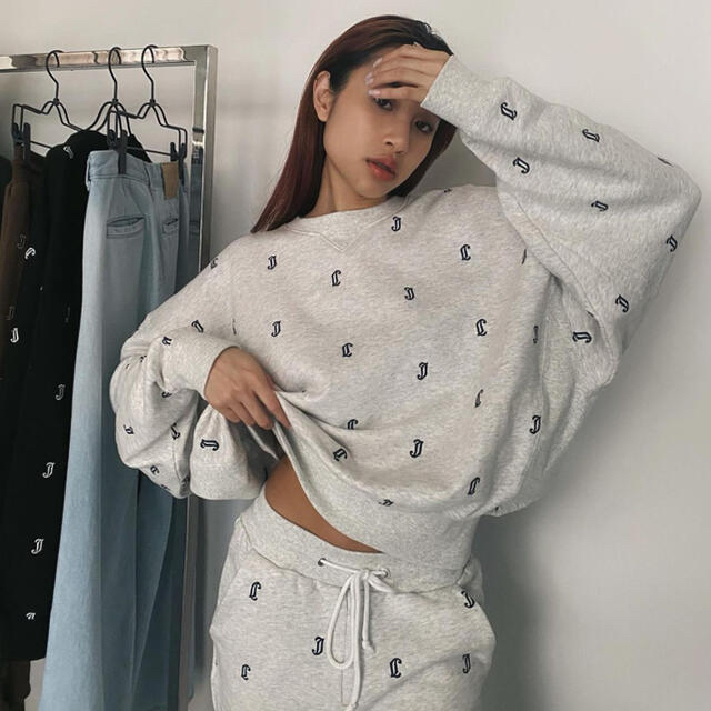 r様専用 juemi Total J EMB Puff Sleeve Sweat 最終値下げ www.fenix