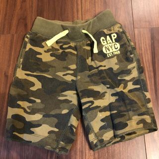 ギャップキッズ(GAP Kids)のGAP Kids カモフラージュ ハーフパンツ  110cm(パンツ/スパッツ)