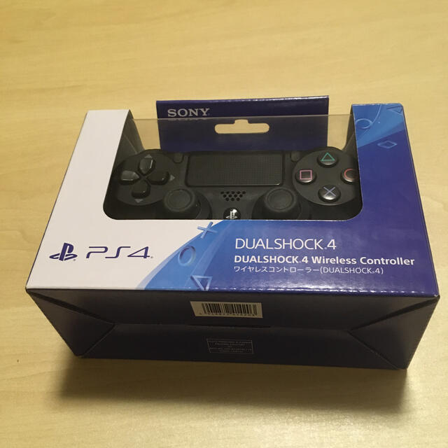 PlayStation4(プレイステーション4)のPS4 DUALSHOCK 4 中古 美品 店舗印字無し エンタメ/ホビーのゲームソフト/ゲーム機本体(その他)の商品写真