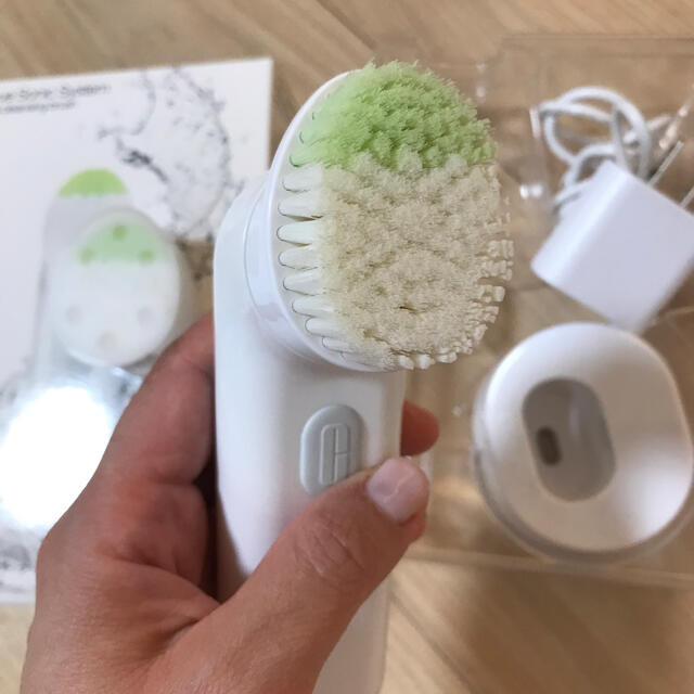 Clinique クリニーク ピュリファイング クレンジングブラシ 美顔器