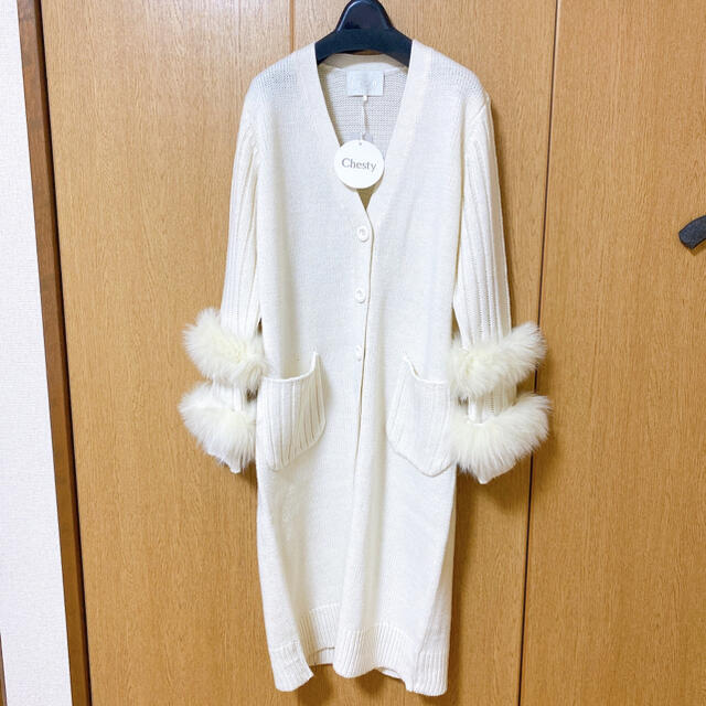 美品 chesty チェスティ カーディガン フォックスファー ボンボン付き