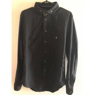 ヴィヴィアンウエストウッド(Vivienne Westwood)のVivienne Westwood シャツ 黒シャツ(シャツ)