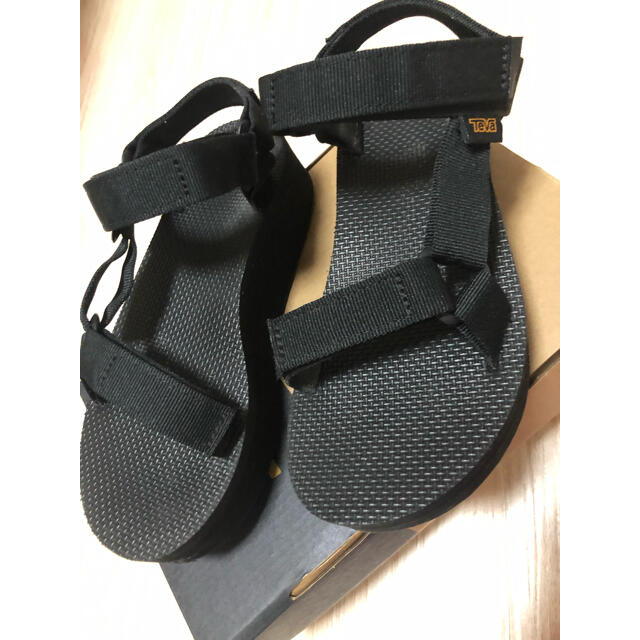 Teva(テバ)のTeva FLATFORM UNIVERSAL レディースの靴/シューズ(サンダル)の商品写真