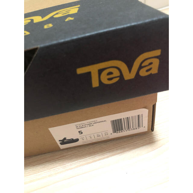 Teva(テバ)のTeva FLATFORM UNIVERSAL レディースの靴/シューズ(サンダル)の商品写真