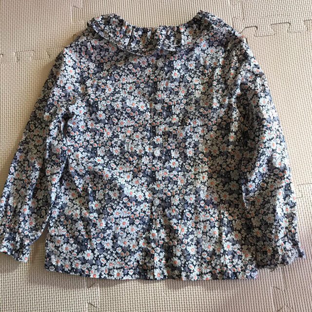 Bonpoint(ボンポワン)の花柄ブラウス キッズ/ベビー/マタニティのキッズ服女の子用(90cm~)(ブラウス)の商品写真