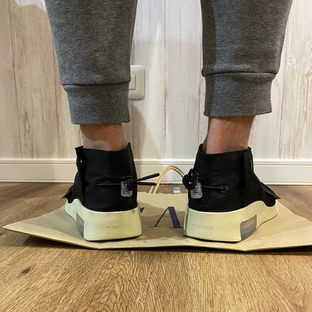 FEAR OF GOD(フィアオブゴッド)のNIKE AIR FEAR OF GOD MOC フィア オブ ゴッド 　 メンズの靴/シューズ(スニーカー)の商品写真