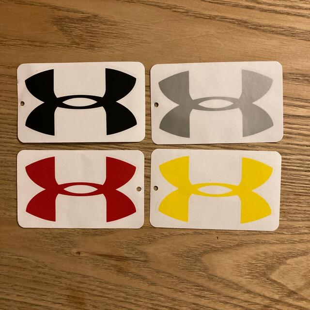 UNDER ARMOUR(アンダーアーマー)の非売品☆アンダーアーマーステッカー スポーツ/アウトドアのスポーツ/アウトドア その他(その他)の商品写真