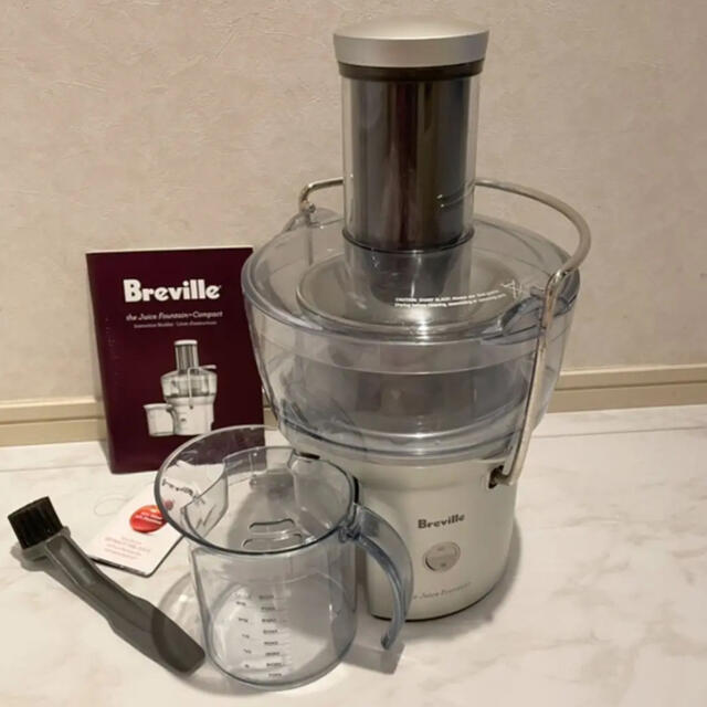 ◆美品　Breville ブレビル　ハイパワージューサー　BJE 200XL約1リットルサイズ