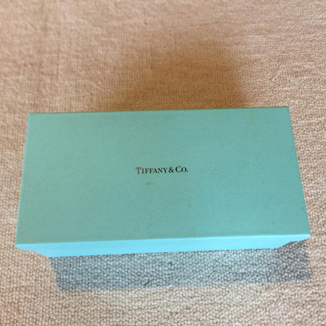 Tiffany & Co.(ティファニー)のわんからー様専用新品 TIFFANY&Co. ペアマグカップ 5THアベニュー キッズ/ベビー/マタニティの授乳/お食事用品(マグカップ)の商品写真