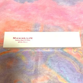 MICHIKO. LIFE Essence Base UV Glow(化粧下地)