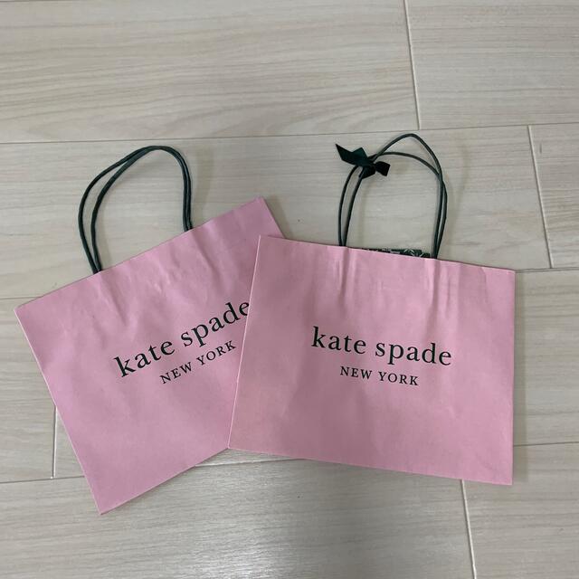 kate spade new york(ケイトスペードニューヨーク)のケイトスペード　紙袋　2枚 レディースのバッグ(ショップ袋)の商品写真