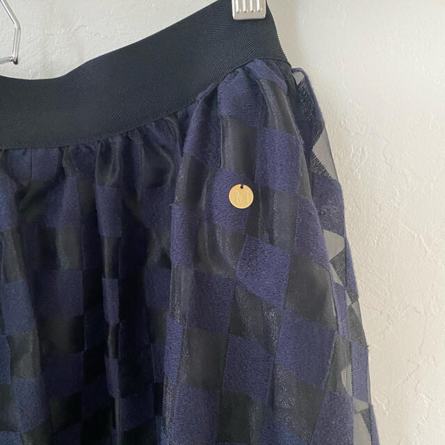 MUVEIL WORK(ミュベールワーク)のミュベール  オーガンジー刺繍ボリュームスカート レディースのスカート(ひざ丈スカート)の商品写真