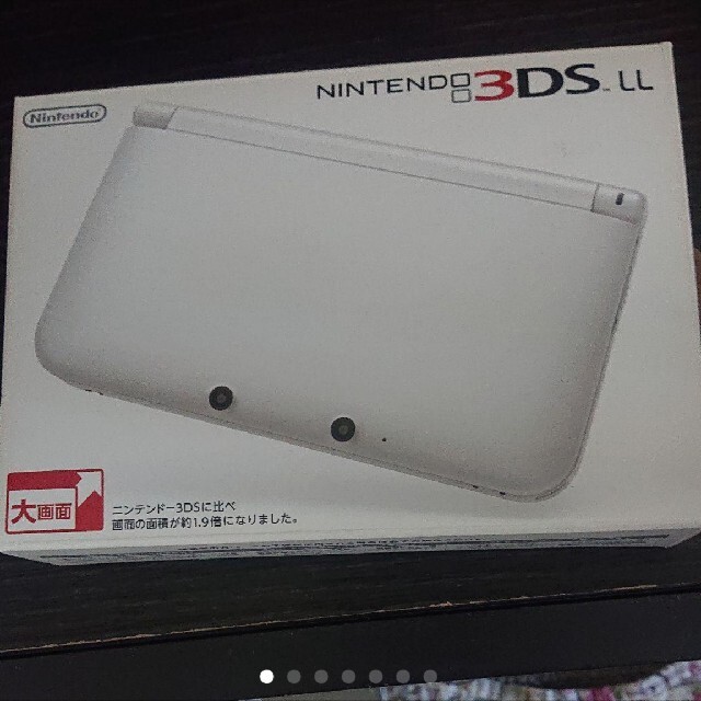 ニンテンドー3DS(ニンテンドー3DS)のニンテンドー3DS LL ホワイト エンタメ/ホビーのゲームソフト/ゲーム機本体(携帯用ゲーム機本体)の商品写真