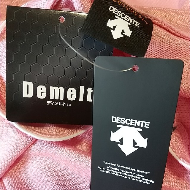 DESCENTE(デサント)のnaa.様専用  スポーツ/アウトドアのランニング(ウェア)の商品写真