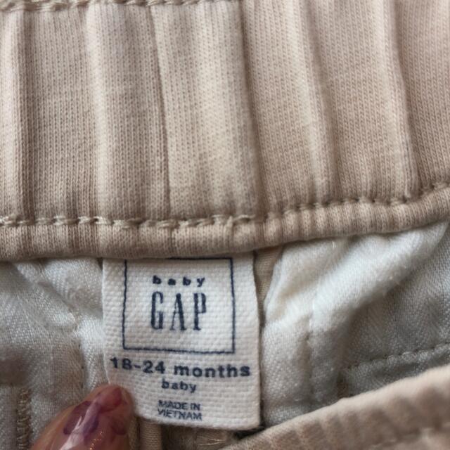 GAP Kids(ギャップキッズ)の半ズボン 90サイズ キッズ/ベビー/マタニティのキッズ服男の子用(90cm~)(パンツ/スパッツ)の商品写真