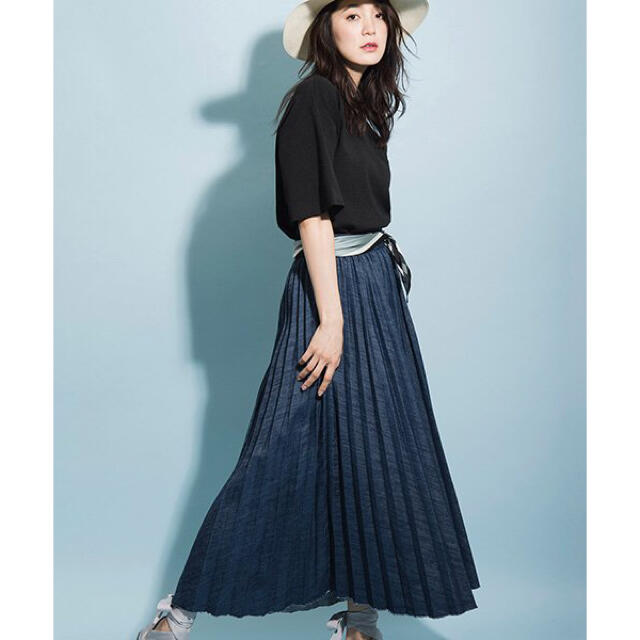 The Virgnia(ザヴァージニア)の【専用】The Virginia denim pleats long skirt レディースのスカート(ロングスカート)の商品写真