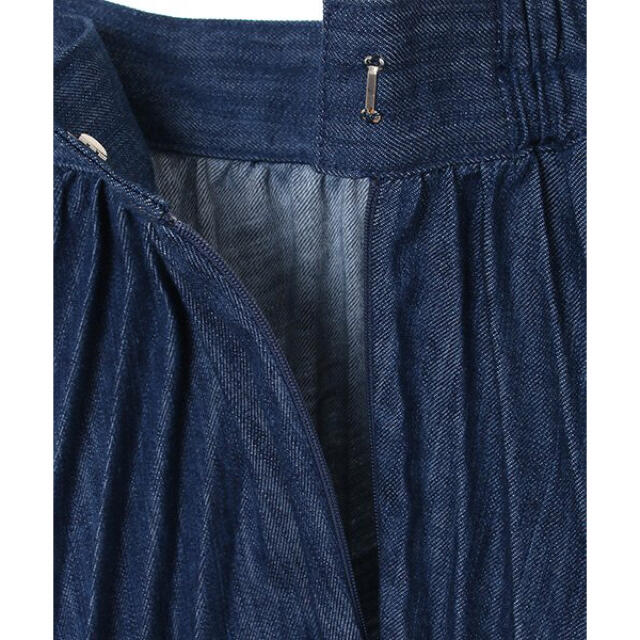 The Virgnia(ザヴァージニア)の【専用】The Virginia denim pleats long skirt レディースのスカート(ロングスカート)の商品写真