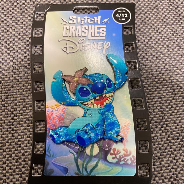 Stitch Crashes 4月スティッチ  ピンバッジ