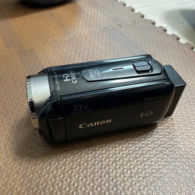 Canon ビデオカメラ iVIS HF R42 ケース、予備電池付　送料無料カメラ