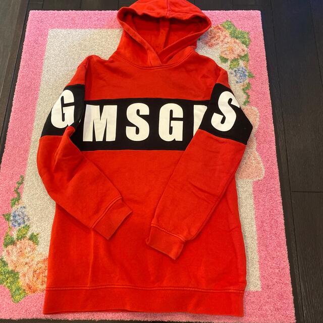 MSGM(エムエスジイエム)のMSGM スエット　赤 レディースのトップス(トレーナー/スウェット)の商品写真