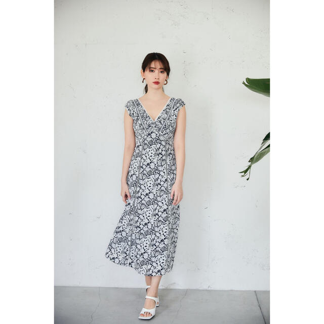 herlipto Lace Trimmed Floral Dress - ロングワンピース/マキシワンピース