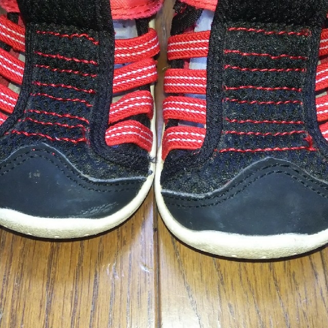 IFME サンダル 赤×黒 13.5cm キッズ/ベビー/マタニティのベビー靴/シューズ(~14cm)(サンダル)の商品写真