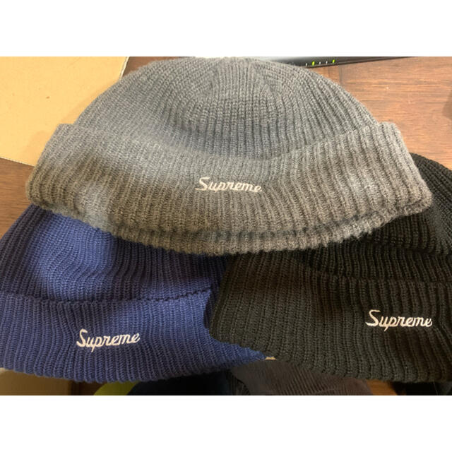 supreme loose gauge beanie