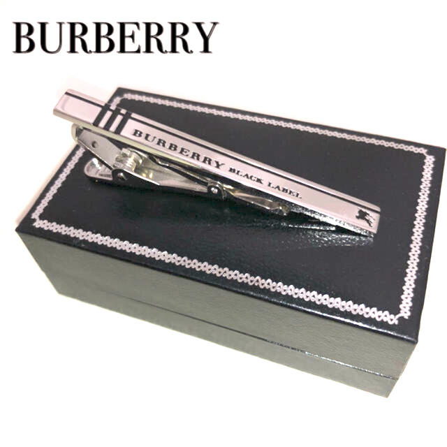 BURBERRY BLACK LABEL(バーバリーブラックレーベル)のバーバリーブラックレーベル　ネクタイピン　黒　シルバー　美品 メンズのファッション小物(ネクタイピン)の商品写真