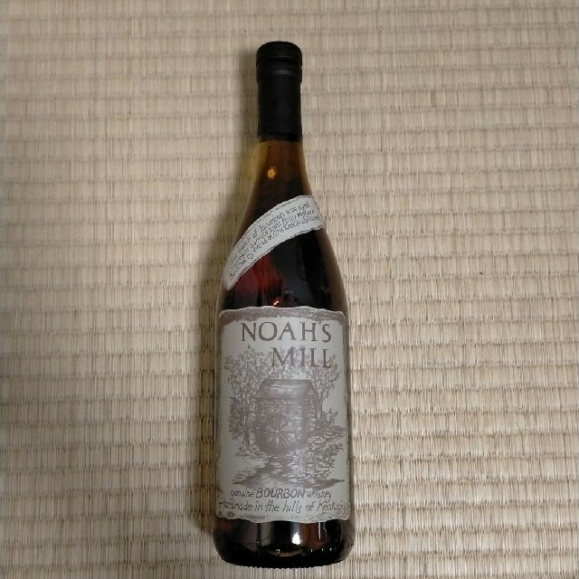 バーボン ノアーズ ミル1本 750ml 食品/飲料/酒の酒(ウイスキー)の商品写真