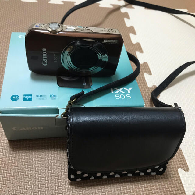 Canon(キヤノン)のデジタルカメラ Canon IXY 50S(ブラウン) スマホ/家電/カメラのカメラ(コンパクトデジタルカメラ)の商品写真