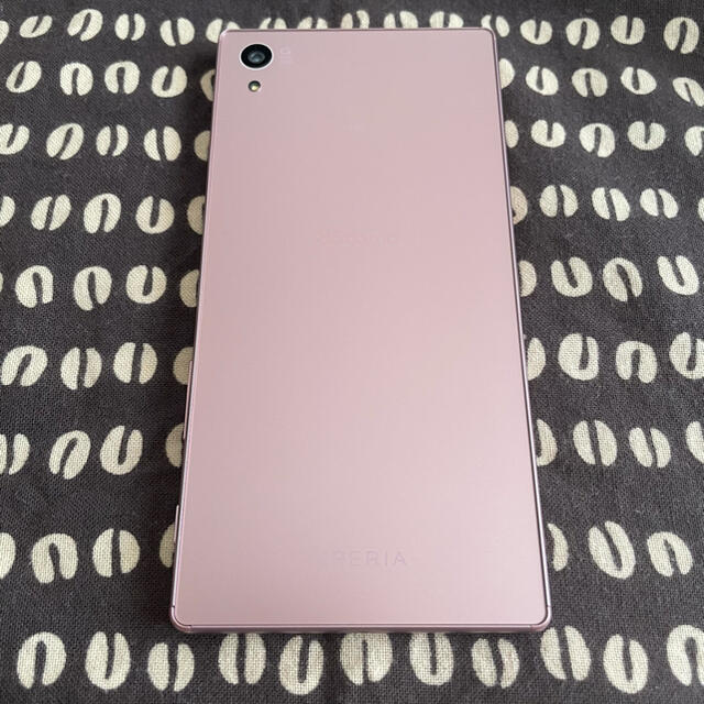 Xperia(エクスペリア)のXperia Z5  SO-01H pink 本体　simフリー スマホ/家電/カメラのスマートフォン/携帯電話(スマートフォン本体)の商品写真