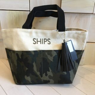 シップス(SHIPS)の【新品タグ付き】SHIPS シップス タッセル ポケットトートバッグ オリーブ(トートバッグ)