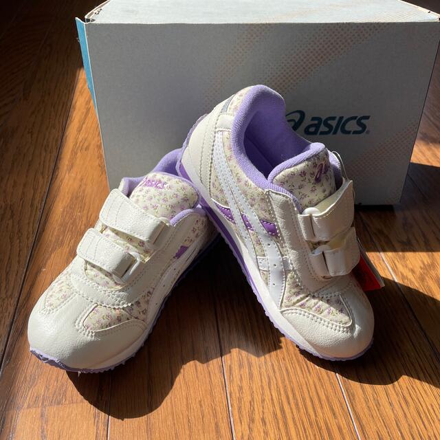 asics(アシックス)の（ゆーみーさん専用）新品未使用　キッズシューズ　18.5cm キッズ/ベビー/マタニティのキッズ靴/シューズ(15cm~)(スニーカー)の商品写真