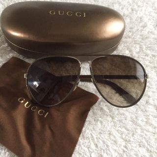 公式】 GUCCI グッチ サングラス 小物 ティアドロップ Waribiki Hakken