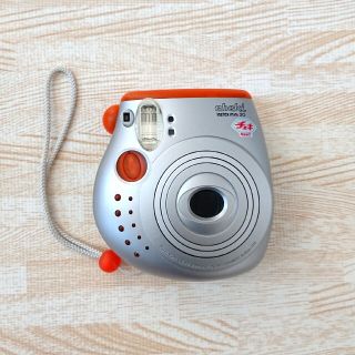 フジフイルム(富士フイルム)のチェキ INSTAX MINI20 オレンジ FUJIFILM(フィルムカメラ)