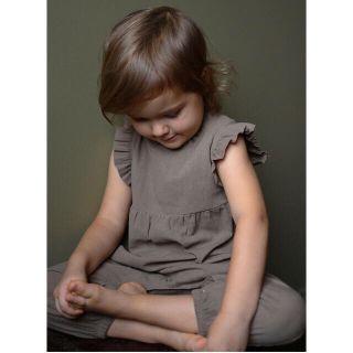 キャラメルベビー&チャイルド(Caramel baby&child )の【naa様お取置き】minimom●Nancy Jumpsuit●mink●4Y(その他)