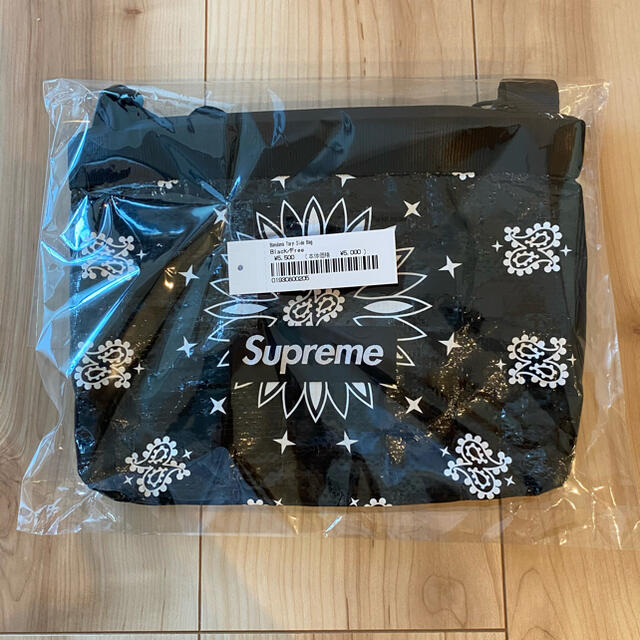 Supreme(シュプリーム)の新品　Bandana Tarp Side Bag　 メンズのバッグ(ショルダーバッグ)の商品写真