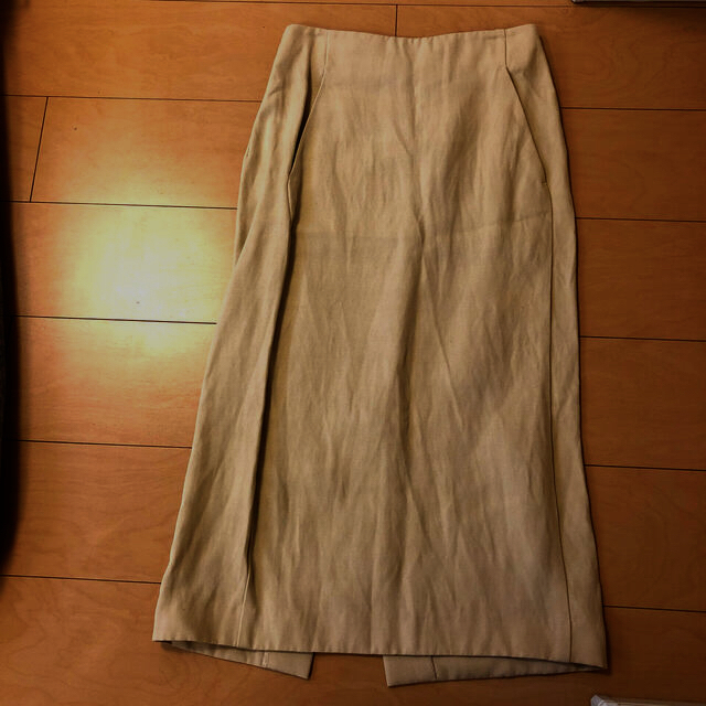 TOMORROWLAND(トゥモローランド)のロングタイトスカート　新品未使用 レディースのスカート(ロングスカート)の商品写真