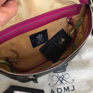 A.D.M.J. - 【新品タグ付き・未使用】ADMJ 牛革 クロスボディバッグの