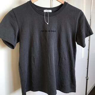 アーヴェヴェ(a.v.v)のavvロゴTシャツ未使用　S(Tシャツ(半袖/袖なし))