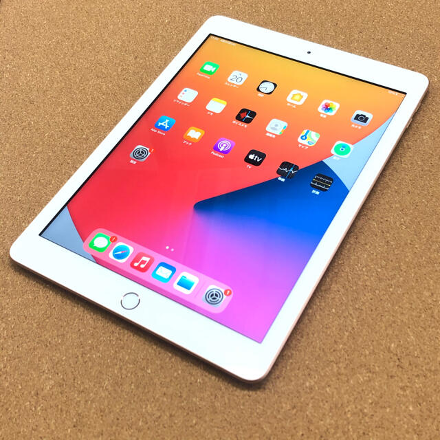 iPad(アイパッド)のソフトバンク iPad 第6世代 WiFi Celullar 32GB  スマホ/家電/カメラのPC/タブレット(タブレット)の商品写真