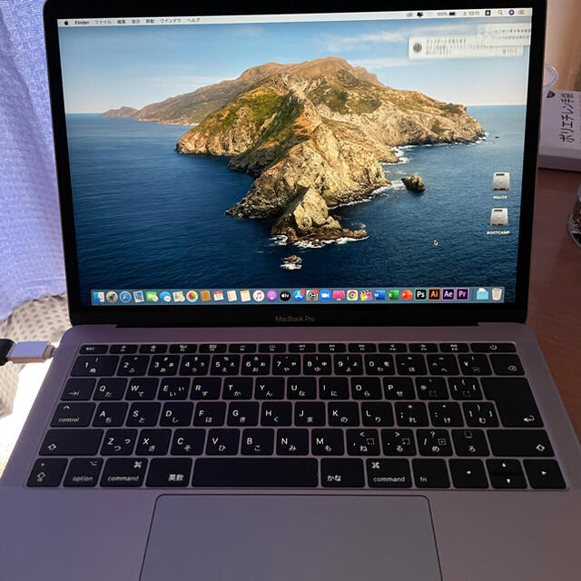 Apple(アップル)のAPPLE MacBook Pro 2017年モデル スマホ/家電/カメラのPC/タブレット(ノートPC)の商品写真