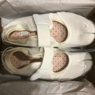 NIKE - 25 cm ナイキ ウィメンズ エア リフト サミット ホワイト